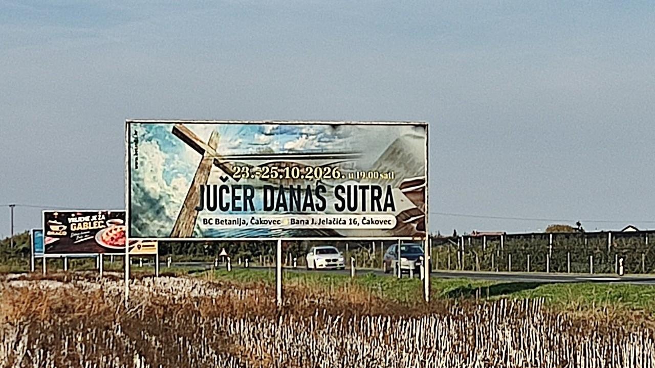Jumbo kraj ceste
